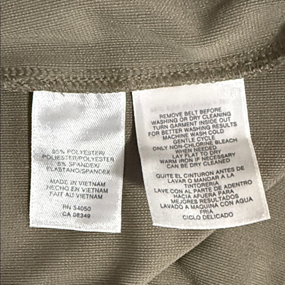 Anne Klein Sleeveless Sage Green Knit Top - Picture 6 of 7